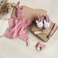 Coffret Cadeau Naissance Bébé – Doudou Lapin & Chaussons Douceur