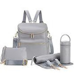 Le Nomade est le sac à maman multifonctionnel par excellence, pensé pour celles qui veulent allier style, praticité et organisation impeccable. 