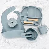 Set repas bébé 8 pièces en silicone sans BPA : assiette ventouse, bol, bavoir, couverts et gobelet. Sécurisé, prêt à offrir et conforme CCPSA- Kid Baby shop